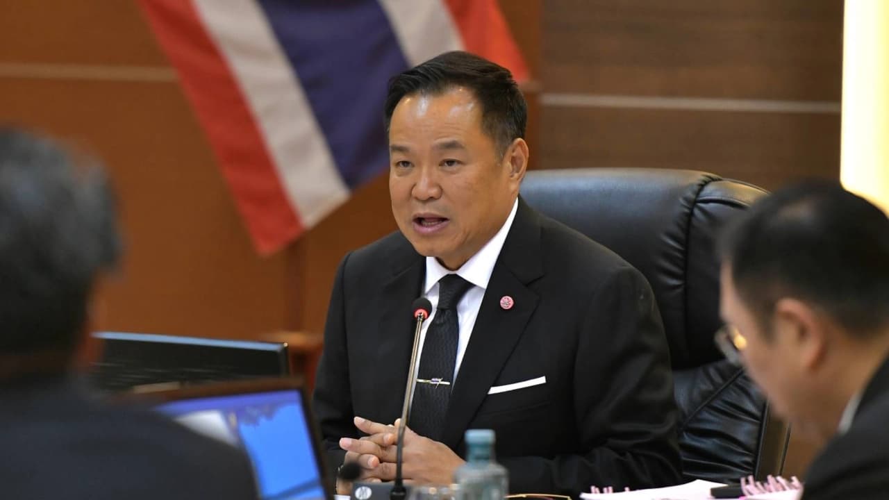 ไม่จำเป็นต้องกักตุนน้ำมัน นายกฯ อนุทิน ขอประชาชนใช้ชีวิตปกติ เรื่องต่างๆ ให้เป็นหน้าที่รัฐบาล